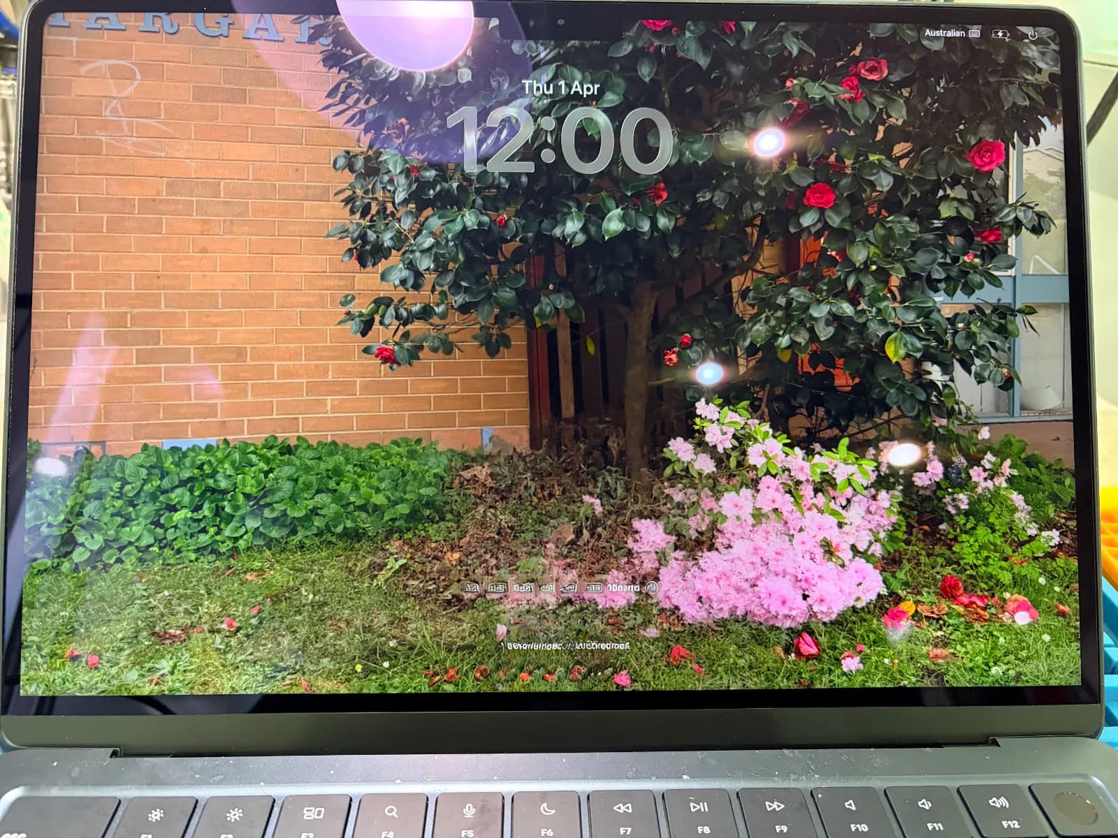 MacBook Air M2 13-inch screen replacement completed and display tested - after