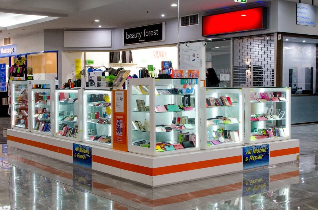 Ali Mobile & Repair store front in Ringwood Square Shopping Centre Kiosk C1, Seymour St, Ringwood VIC 3134
